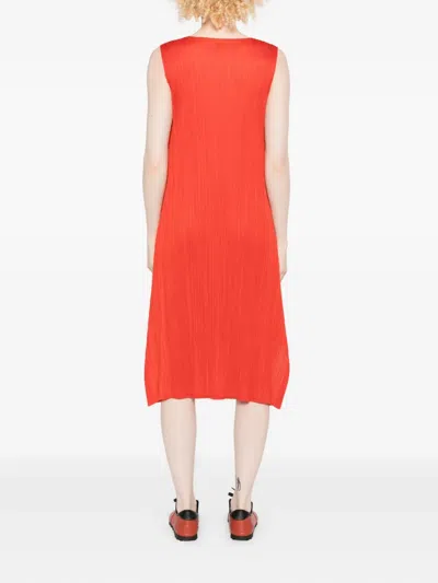 Issey Miyake Womens Bright Red Sleeveless Pleated Knitted Midi Dress In Orange