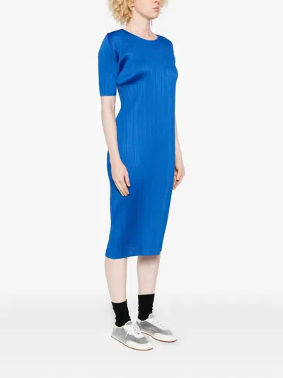Issey Miyake Monthly Colour : August Pleated Midi Dress In Blue