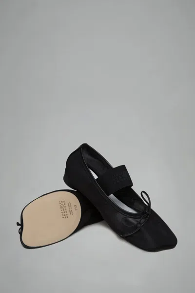 Mm6 Margiela Mesh Ballet Shoe In Black