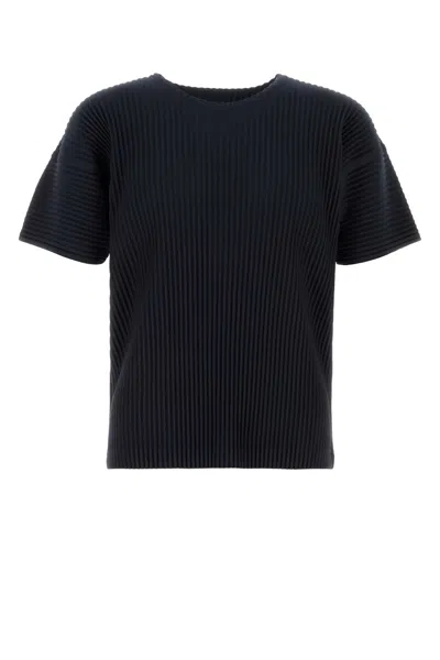 Issey Miyake Textured Pleated T-shirt With Classic Crewneck In Black