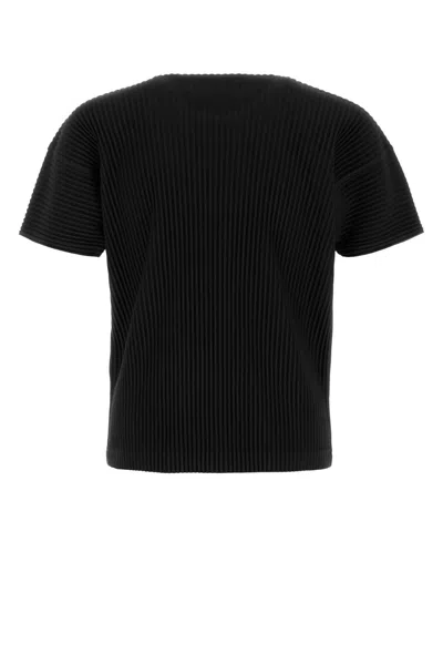 Issey Miyake Textured Pleated T-shirt With Classic Crewneck In Black