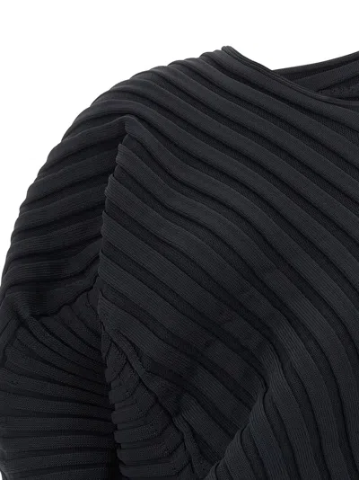 Issey Miyake Women Knit As If Top In Black