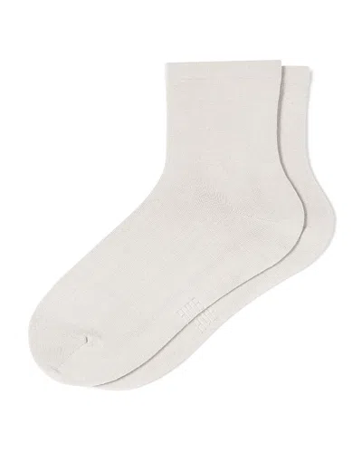 Hue Sleek Lightweight Crew Socks In Gray
