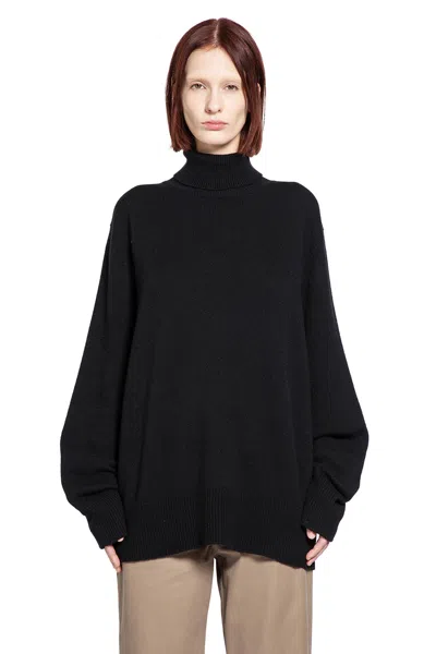 The Row Stepny Wool And Cashmere Turtleneck Sweater In Black