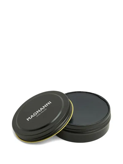 BLACK-COLOURED SHOE POLISH