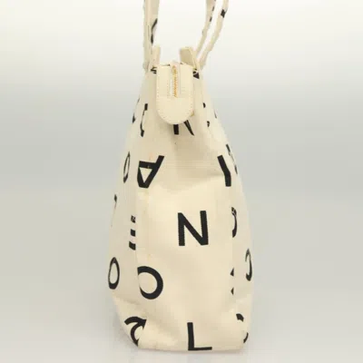 Pre-owned Chanel Cc White Canvas Tote Bag ()
