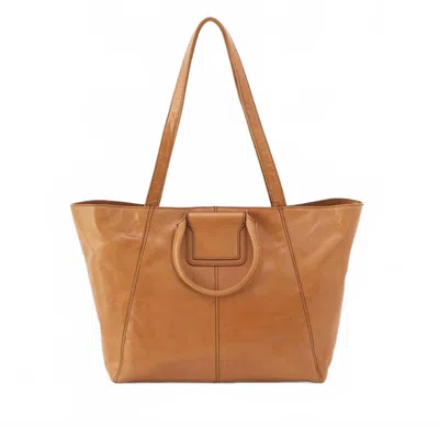 Hobo Sheila East-west Tote In Polished Leather Natural In Multi