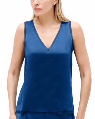 Go By Go Silk V-tee Redux Top In Cielo In Blue