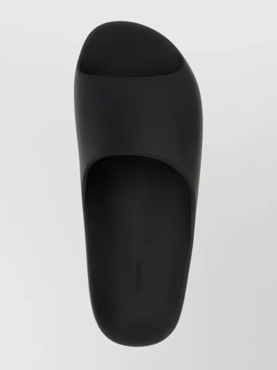 The Row Ama Slipon In Rubber In Black