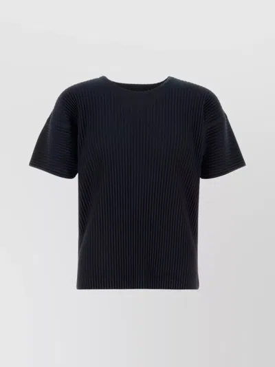 Issey Miyake Textured Pleated T-shirt With Classic Crewneck In Blue