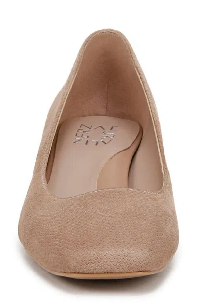 Naturalizer Jayla Pump In Brown