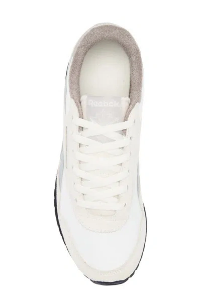 Reebok Classic Az Sneaker In White