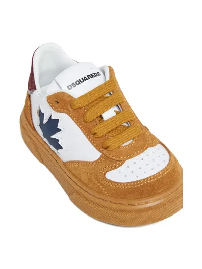 Dsquared2 Sneakers Basse Stringate Con Maple Leaf In Brown