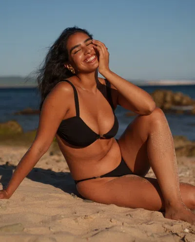 Understatement Balconette Bikini Top Black In Black