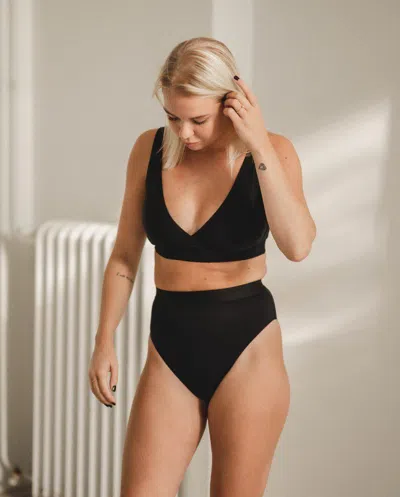 Understatement Microfiber Nursing Bra Black In Black