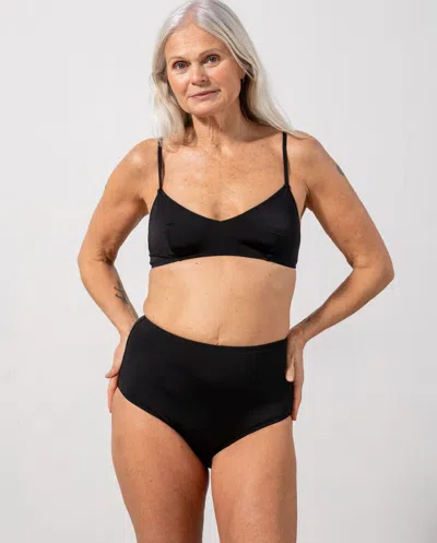 Understatement Strappy Scoop Bikini Top Black