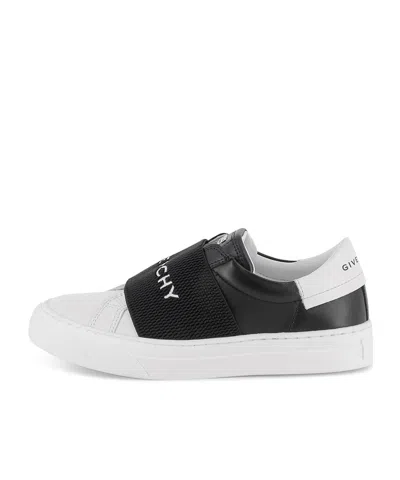 Givenchy Sneakers With Logo In White