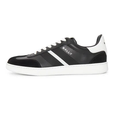Bally Casual Round Toe Low Sneakers With Stripe In Black