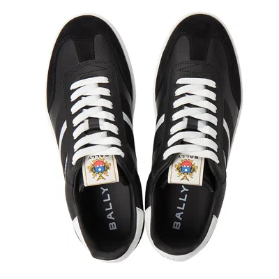 Bally Casual Round Toe Low Sneakers With Stripe In Black