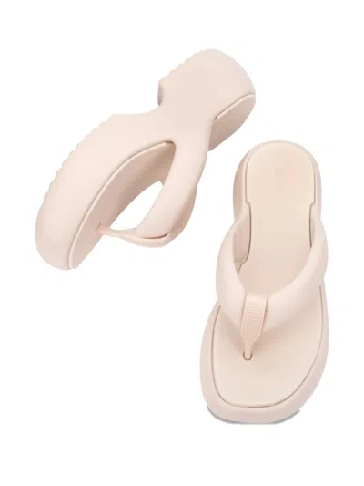 FREE FUZZY 厚底人字拖