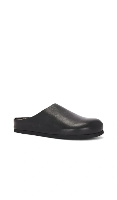 Common Projects Black Leather Slip-on Loafers In Black