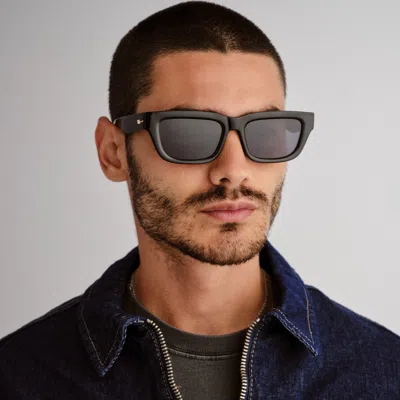 Le Specs Le Castle