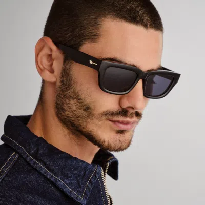 Le Specs Le Castle