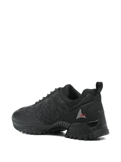 Roa Sneaker Pull Tab Rubber Sole Design In Black