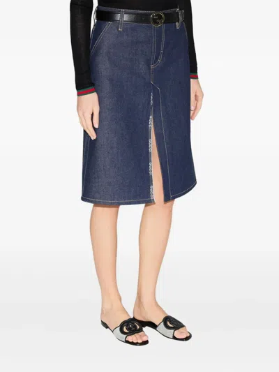 LOGO标牌平底凉鞋