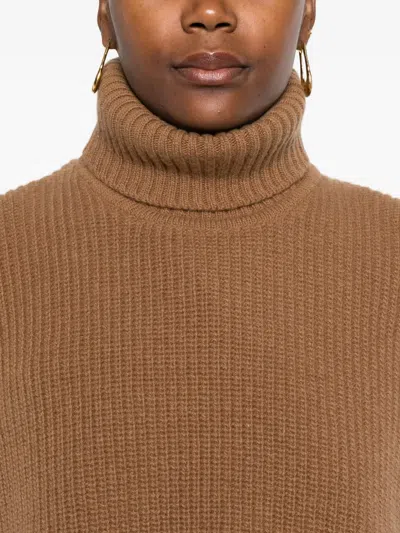 Davantino Turtleneck Sleeveless Wool Sweater In Brown