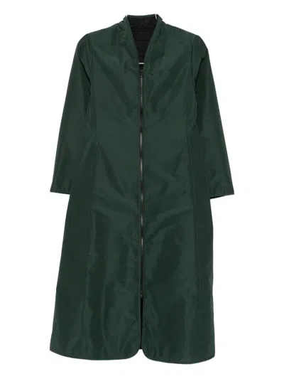 正面拉链缝线细节外套