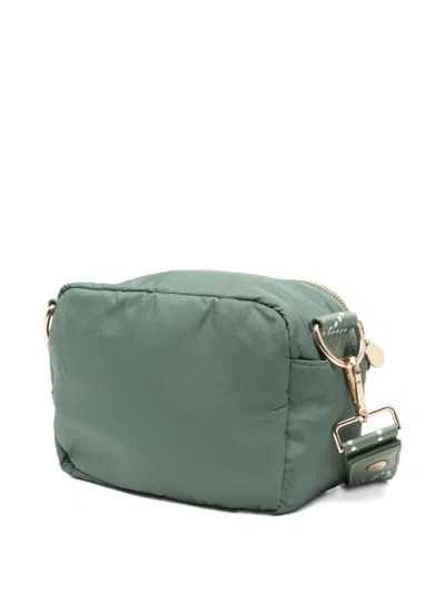 绗缝效果斜挎包