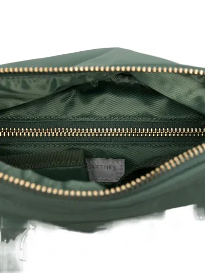 绗缝效果斜挎包