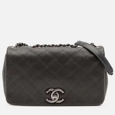 Pre-owned Chanel Grey Paris Edinburgh Medium Embossed Calfskin New Chic Flap In Gray