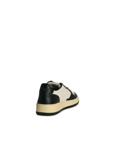 Autry Medalist Low Leather Low-top Sneakers In Green