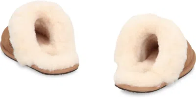 Ugg Scuff Sis Sheepskin-trim Slippers In Brown