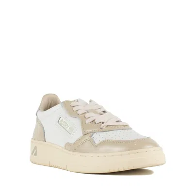 Autry Medalist Low White Leather And Tidal Foam Sneakers In Neutral