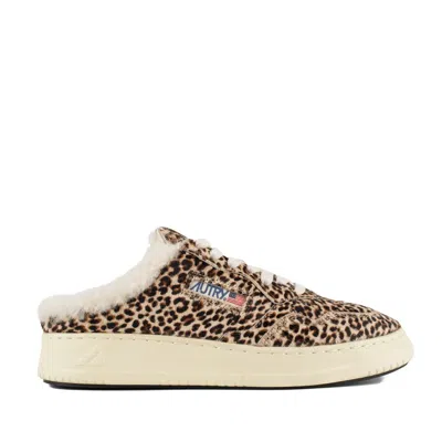 Autry Sneakers Medalist Mule Leopard-print Sneakers In Animal Print