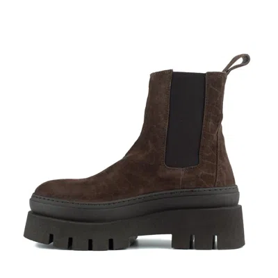 Copenhagen Chocolate Nubuck Croco Boot In Brown