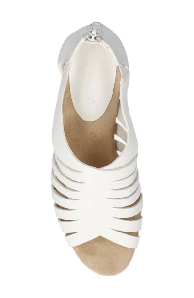 Easy Street Womens Vanni Heeled Sandals In White