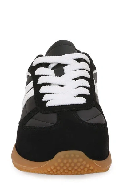 Berness Curve Stripe Sneaker In Black