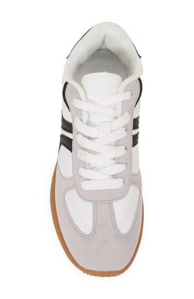 Berness Curve Stripe Sneaker In White