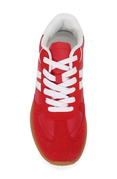 Berness Curve Stripe Sneaker In Red