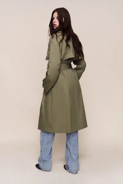 Danielle Guizio Ny Classic Trench Coat In Green