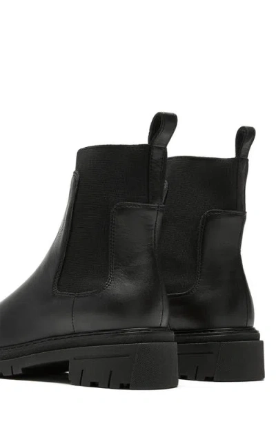 La Canadienne Darren Leather Extended-elastic Chelsea Boots In Black