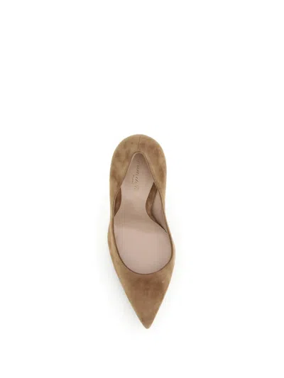 Gianvito Rossi Textured Pointed Toe Pumps In Brown