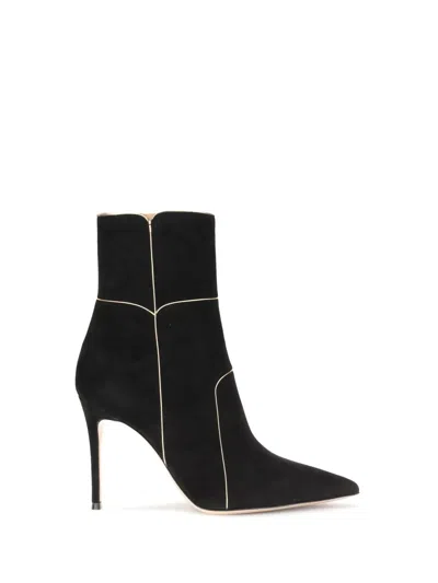 Gianvito Rossi 95mm Pointed-toe Stiletto Boots In Black