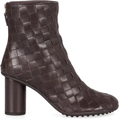 Bottega Veneta Atomic 75 Intrecciato Leather Ankle Boots In Brown