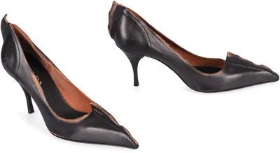Prada Leather Pumps In Black