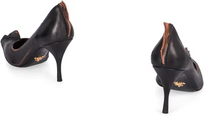 Prada Leather Pumps In Black